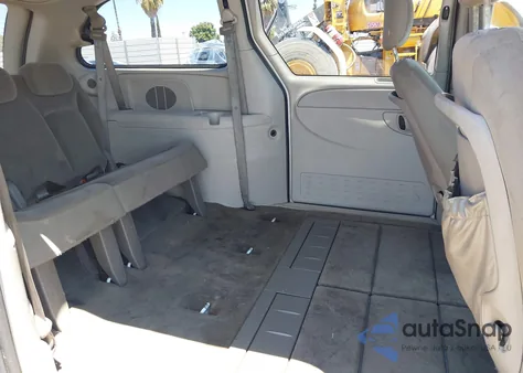 2006 Chrysler Town & Country Lx from USA, damaged, VIN 1A4GP44R76B567226